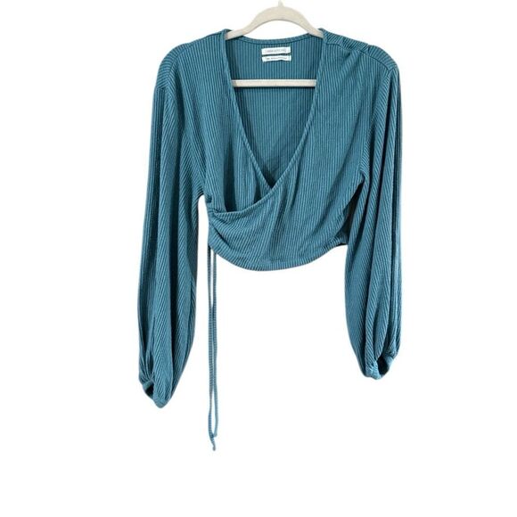Urban Outfitters Blue Cropped Rib Top Cuff Sleeves Medium - Picture 3 of 11